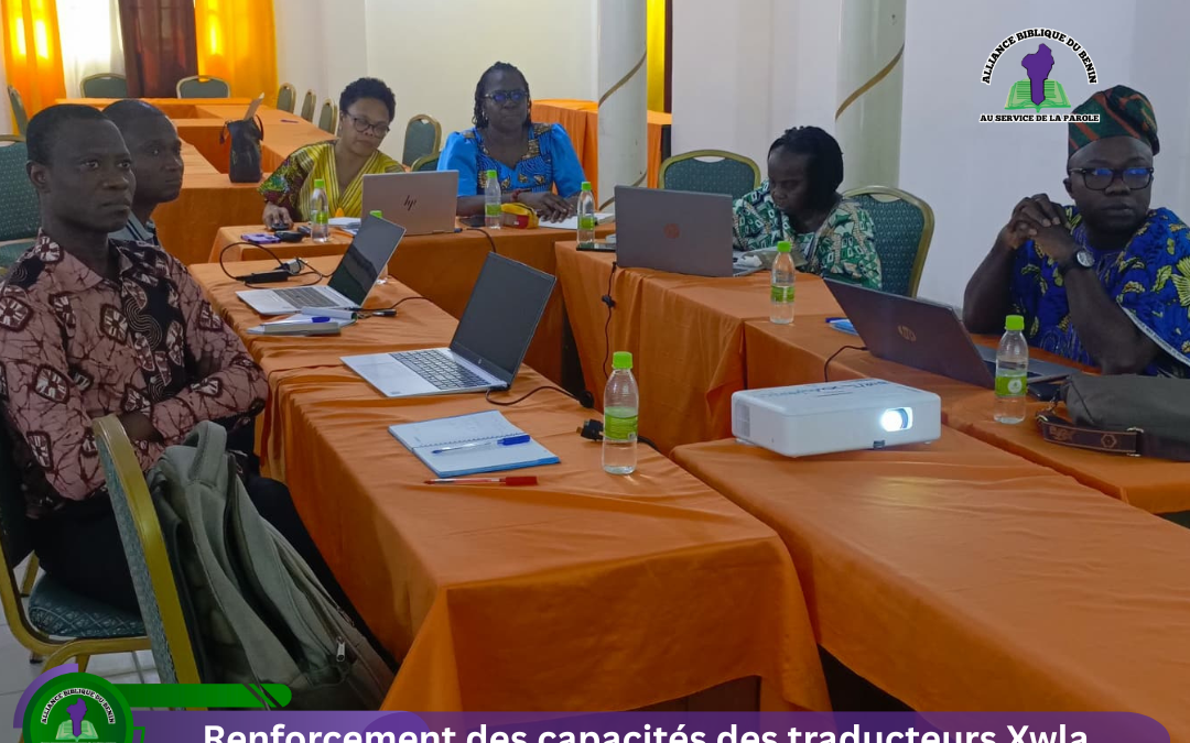 Renforcement des capacités de l&rsquo;équipe de traduction de la Bible Xwla